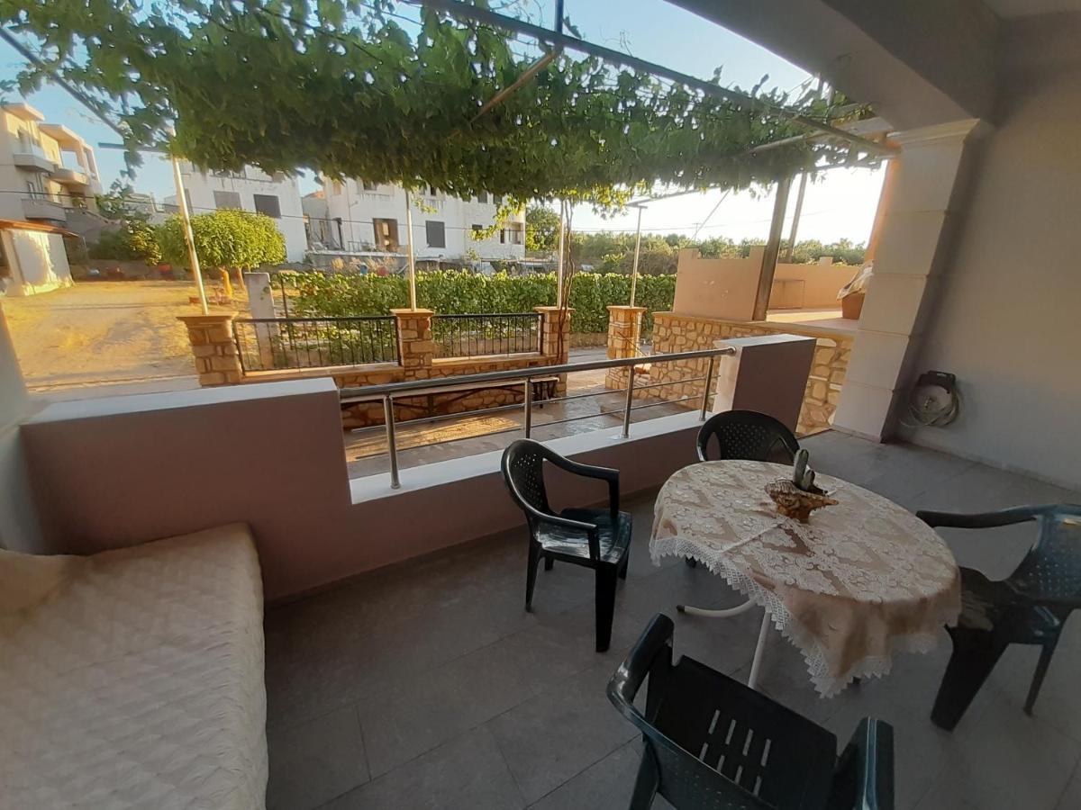 Utsi Vila Ligidhes Exterior foto